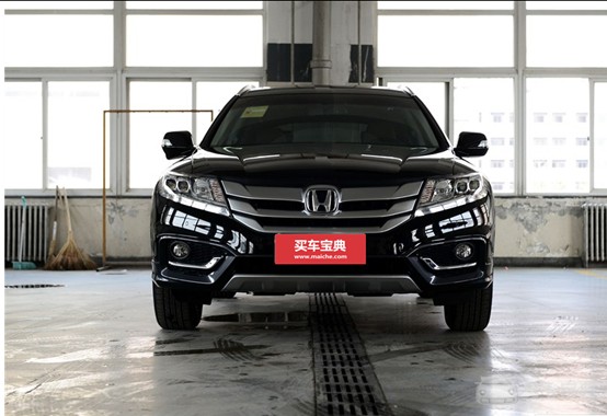 跨界先锋 试驾本田歌诗图3.0l