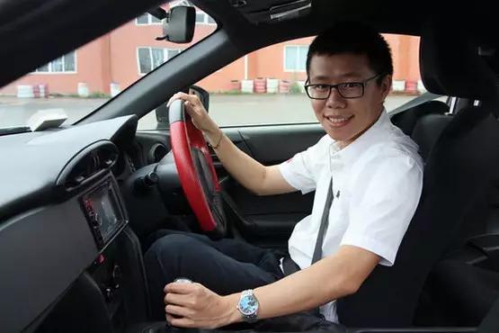 看呐,那些中国的车评人!