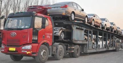 車主注意：從9月21日起，這種車嚴禁上高速!