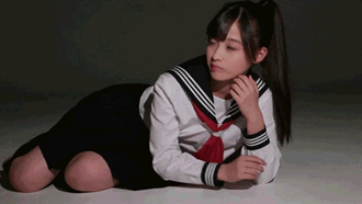 傅爷:好尴尬呀!你们为什么把手拿开?