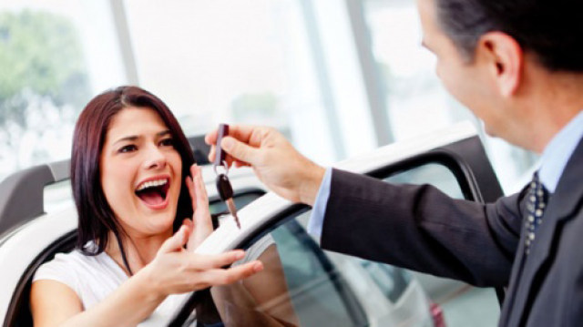 【凯迪拉克4s店砍价一般能砍多少】 4s店买车