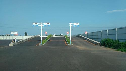 经验交流:科目二倒库怎样看角度 科目二考试技