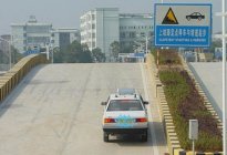 学驾动态：高速公路如何超车 高速公路安全超车技巧
