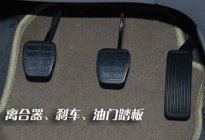 驾驶百科：开车撞到闯红灯的行人，要不要赔？