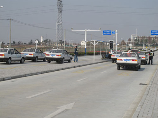 是机动车驾驶人考试中道路驾驶技能和安全文明驾驶常识考试科目的简称