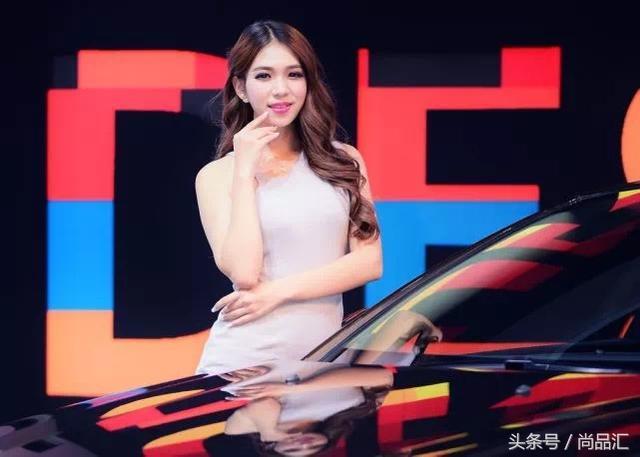 车展上的极品校花车模