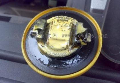 机油保质期多长时间 机油开封后如何延保