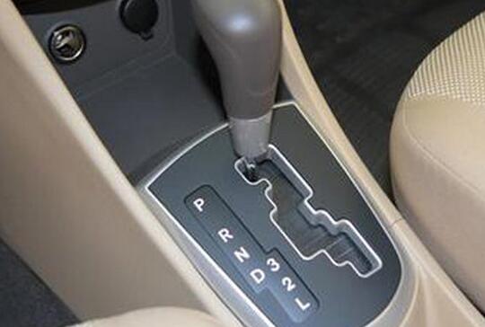 自动挡车档位介绍