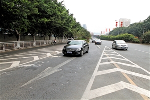 西乡大道辅道减压 西乡立交下桥口车辆拥堵乱象好转