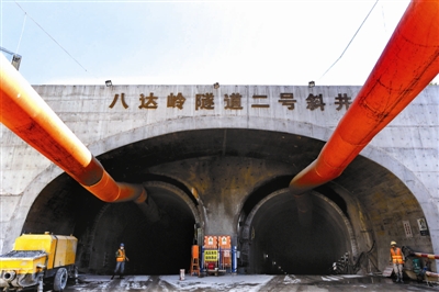 长城下方将建京张高铁八达岭站 为世界"最深"车站