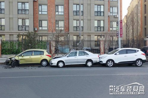 胆小的司机开车时都有哪些表现?|顺达驾校