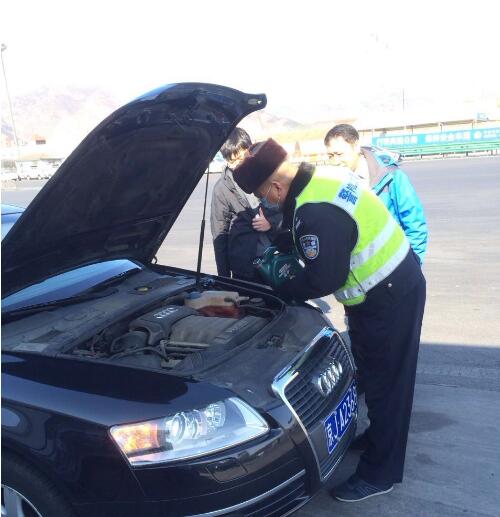 汽车中途抛锚保险公司管不管 菲翔变速箱失效又好了