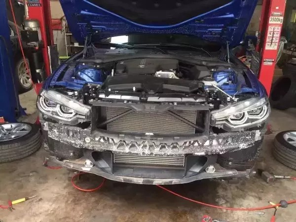 再也不要开高尔夫R20了,怒买宝马3系玩起了改装(最新发布)