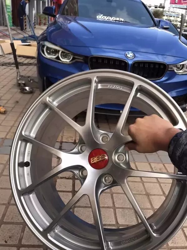 再也不要开高尔夫R20了,怒买宝马3系玩起了改装(最新发布)