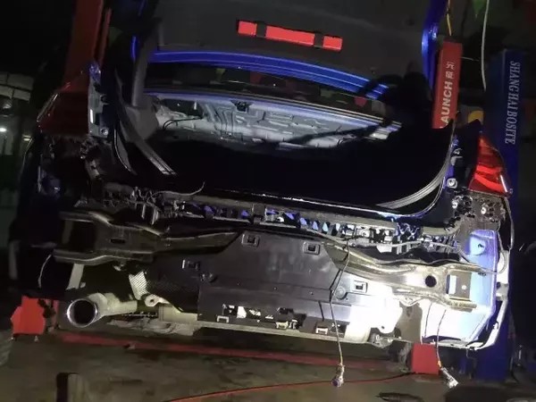 再也不要开高尔夫R20了,怒买宝马3系玩起了改装(最新发布)