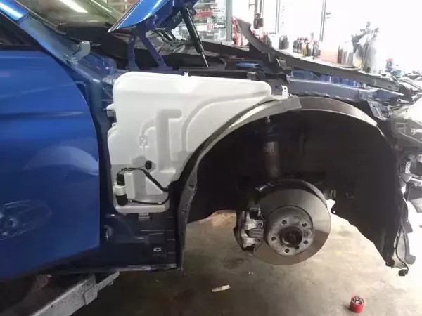 再也不要开高尔夫R20了,怒买宝马3系玩起了改装(最新发布)