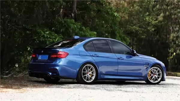 再也不要开高尔夫R20了,怒买宝马3系玩起了改装(最新发布)