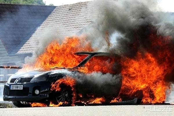 车子自燃保险公司会赔吗?没买自燃险只买了车