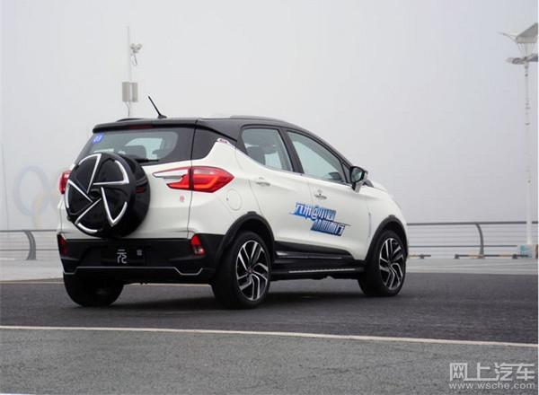 试驾比亚迪元双模版 一款小型新能源SUV推荐