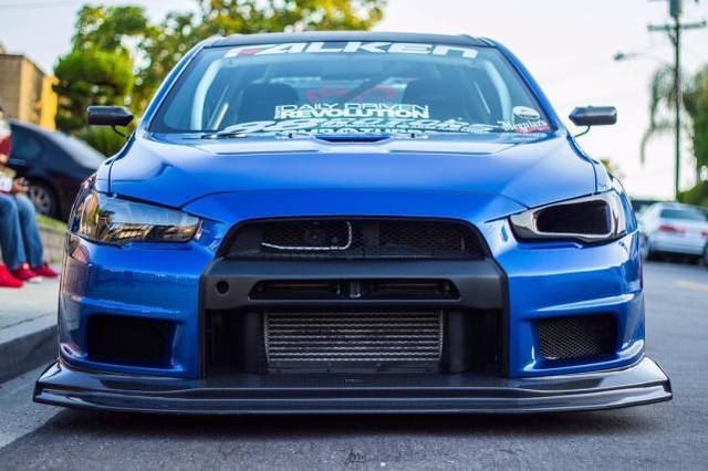 三菱EVO Ⅹ爆改氮气加速,变身独眼龙才是街