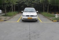 驾驶百科：怎么掌握好侧向安全间距