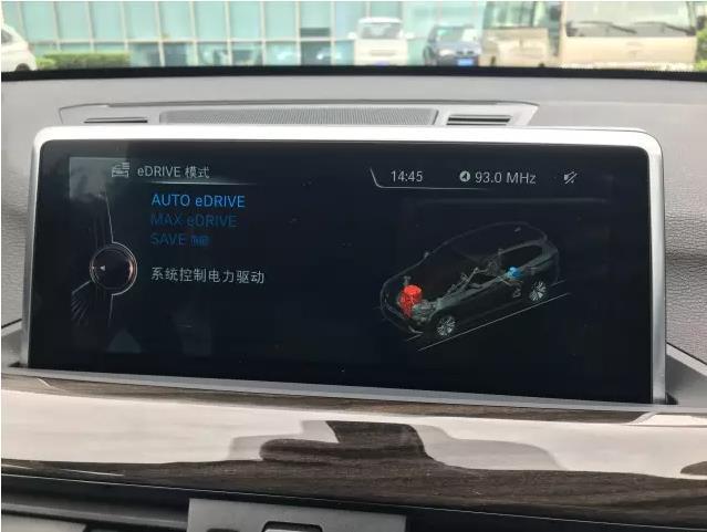 成都绕城内限行?还不买辆新能源车|试驾BMW