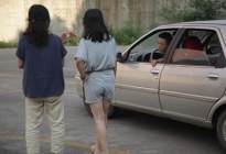 驾驶百科：自动挡汽车如何起步与停车