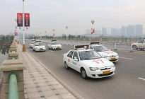 驾驶百科：新手上路如何保持安全车距