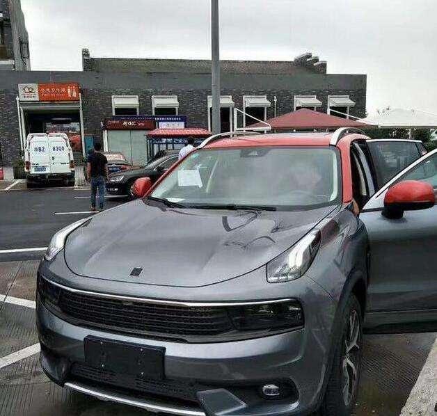 实拍大量领克01已经上路，发往全国各地4S店进行销售！