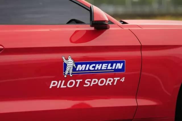 论一条运动型高性能轮胎的炼成