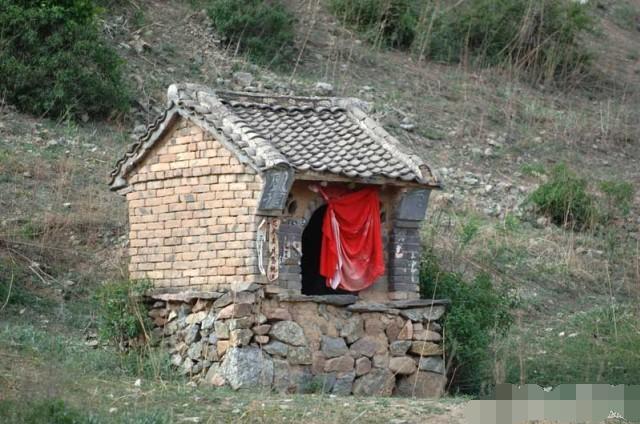 观音在长安寻唐僧,为何要霸占道教土地神的小