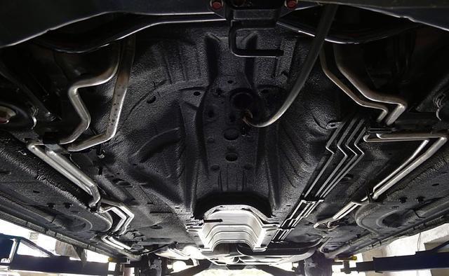 汽车底盘封塑到底是什么鬼?跟托底有关系吗?