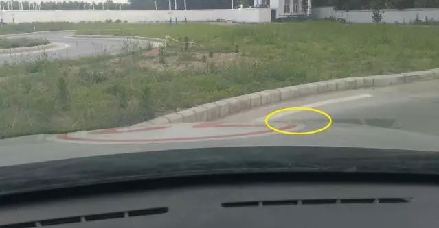學車技巧科二曲線行駛如何不壓線？愛麗舍車型示例-佛山市依時利新科技有限公司