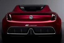 安顺驾校：全景天窗+剪刀门，国产30万的平民豪车