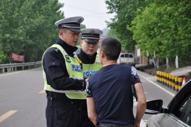 车辆罚款长期不交会怎样,会不会吊销驾照,上限