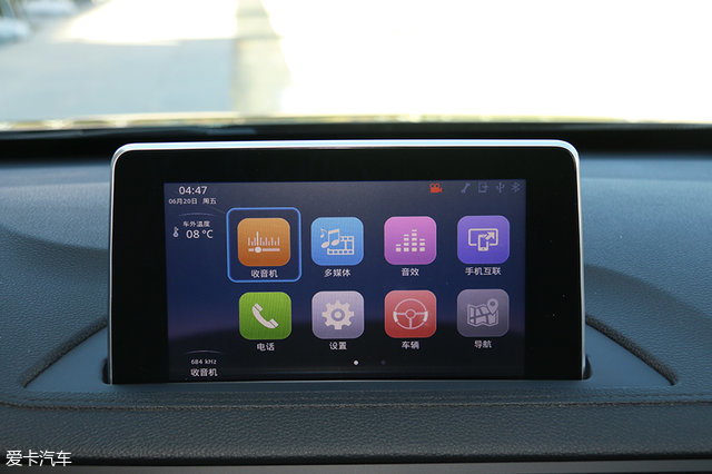 MPV的型\/SUV的魂 试驾东风风行景逸X6 - 新闻