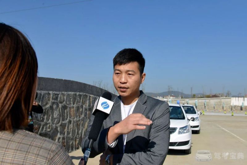 嘻哈学车电子教练亮相安徽省汽车教练员大赛