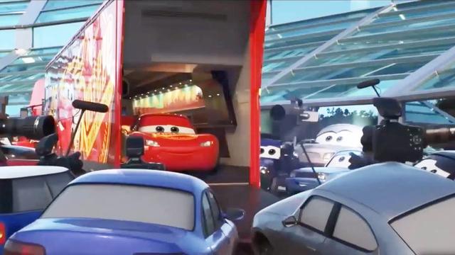 《赛车总动员》里可爱的闪电麦昆和他的伙伴!