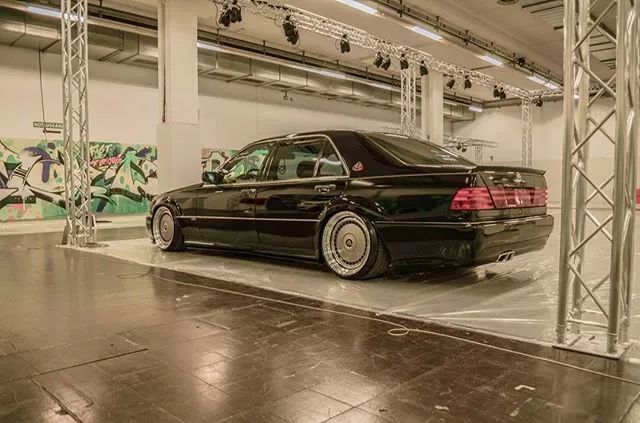 虎头奔换迈巴赫车标,20年的岁月抹杀不掉身