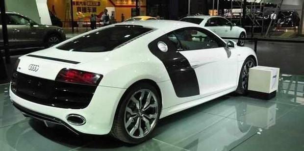 他们颜值不忍直视,却拥有无数豪车美女,让天下男人羡慕不已