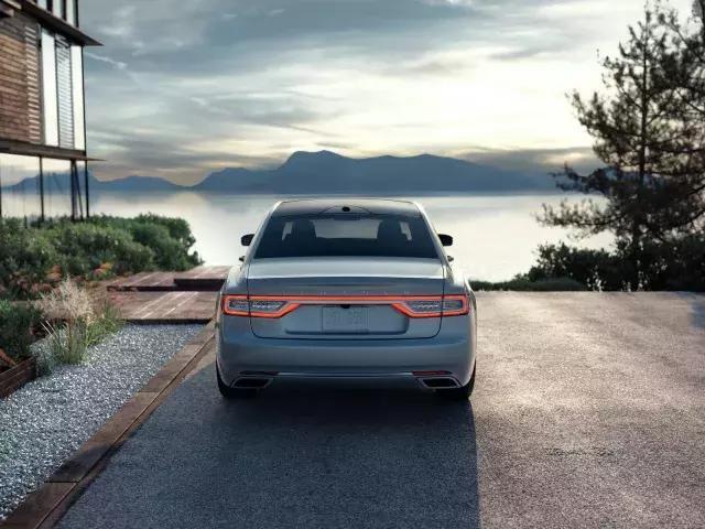 2018款林肯大陆:买这车都是为了豪华,那你还看