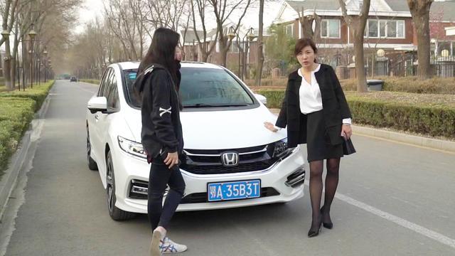 18万买台顶配6座车 看上去很美好…