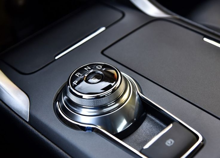 一汽-大众中型SUV命名为探荣,途观看腻了就