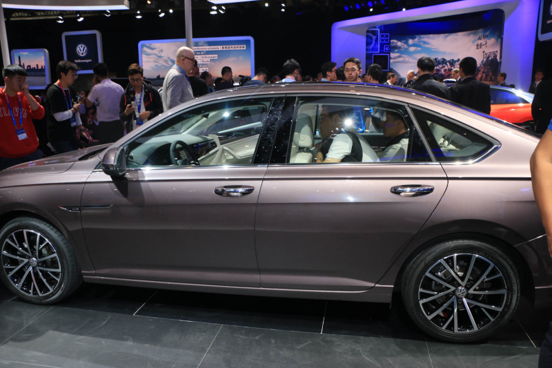 2018北京车展:全新朗逸亮相