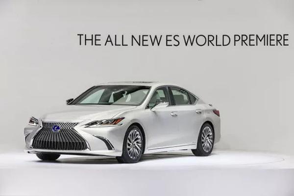 又放弃大机会!面对被吞食的市场份额,雷克萨斯