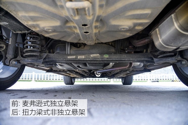 靓丽外表佛系心 测试帝豪gs1.4t双离合