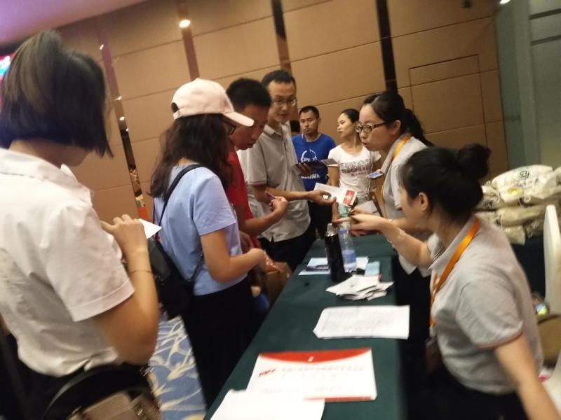大·豪华 为你而来 众泰 T800 南充站上市发布会