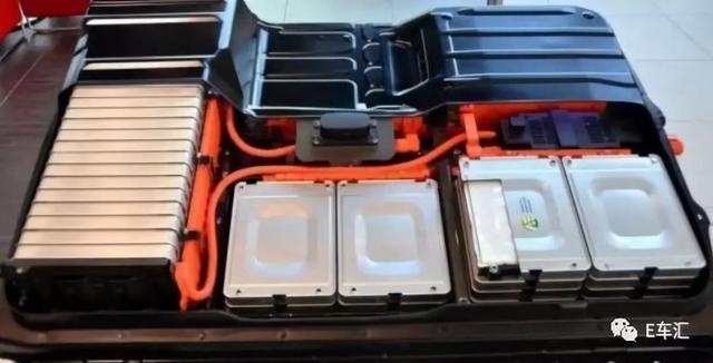 智能化优势明显+电池成本下降快,电动车售价低