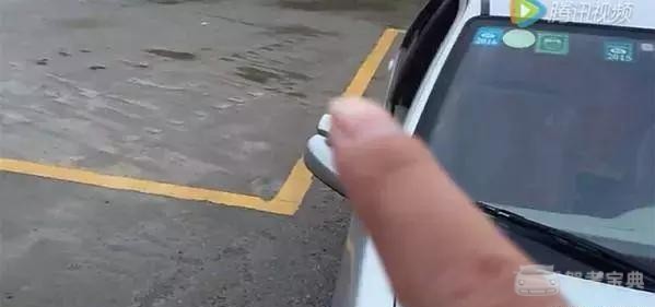 倒车入库找什么点最准?(倒库打方向时机选择)
