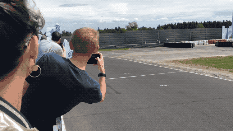 领先原纪录40秒大众idr创下纽北最新电动车圈速